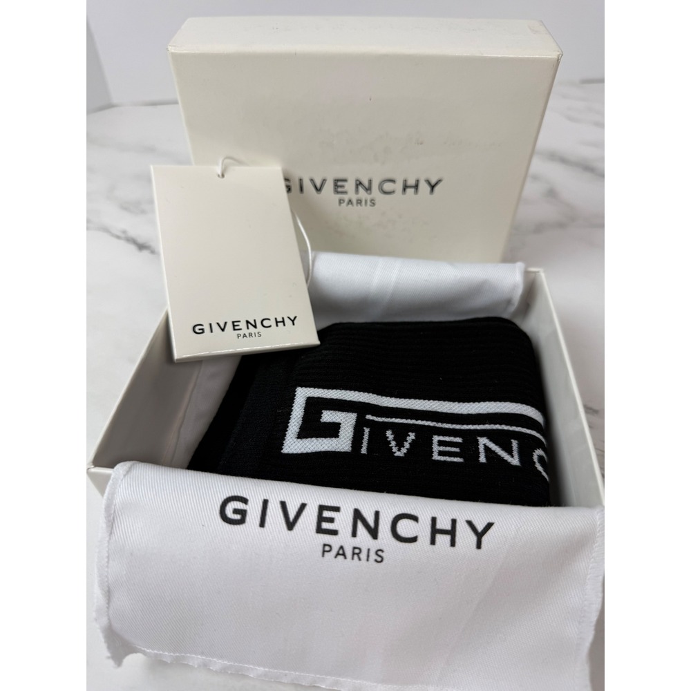 Givenchy Paris Intarsia Logo Stretch Black White Crew Socks Cotton Blend New - Picture 6 of 6